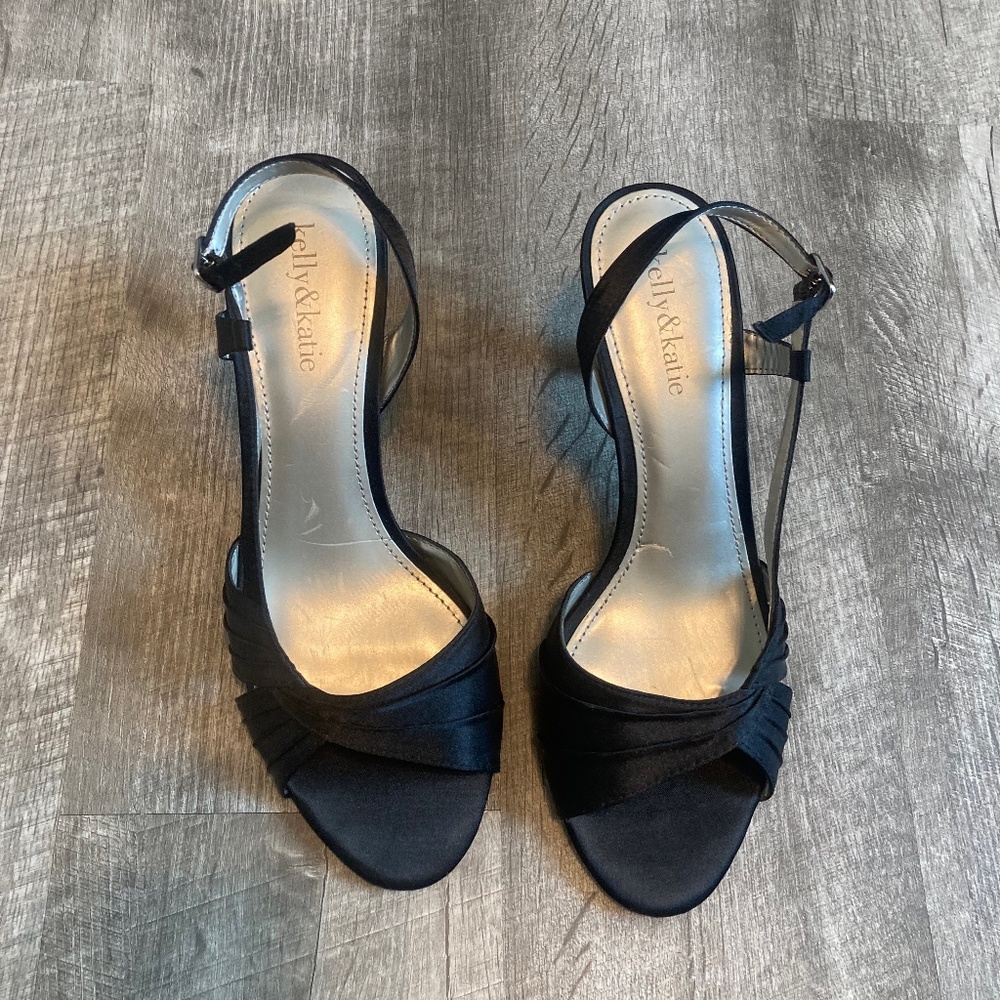Kelly & Katie women's strappy heel sandals Size 9M Black